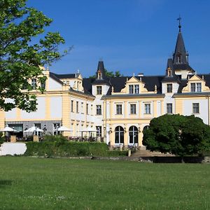 Schloss und Gut Liebenberg